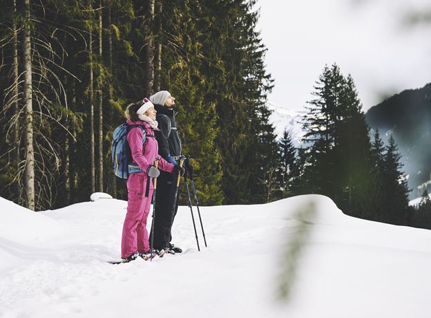 BERGaktiv Schneeschuhwanderung Tiefenwald