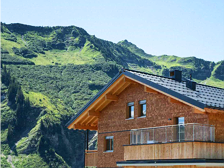 alpinapartments-landhaus-haus1