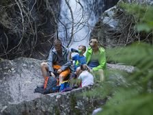 Familienwanderung zum Wasserfall