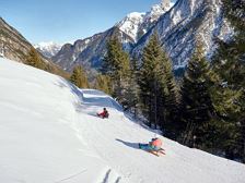 Rodelstrecke mit Ausblick im Brandnertal (c) Alex 