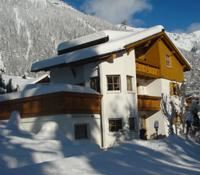 Haus Frainer im Winter