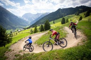 E-Bike & Mountainbike Rental at Wallride Mountainbike Store