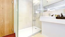 Double room, shower, toilet