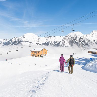 walsertal-winter-sonntag-stein-winterwandern